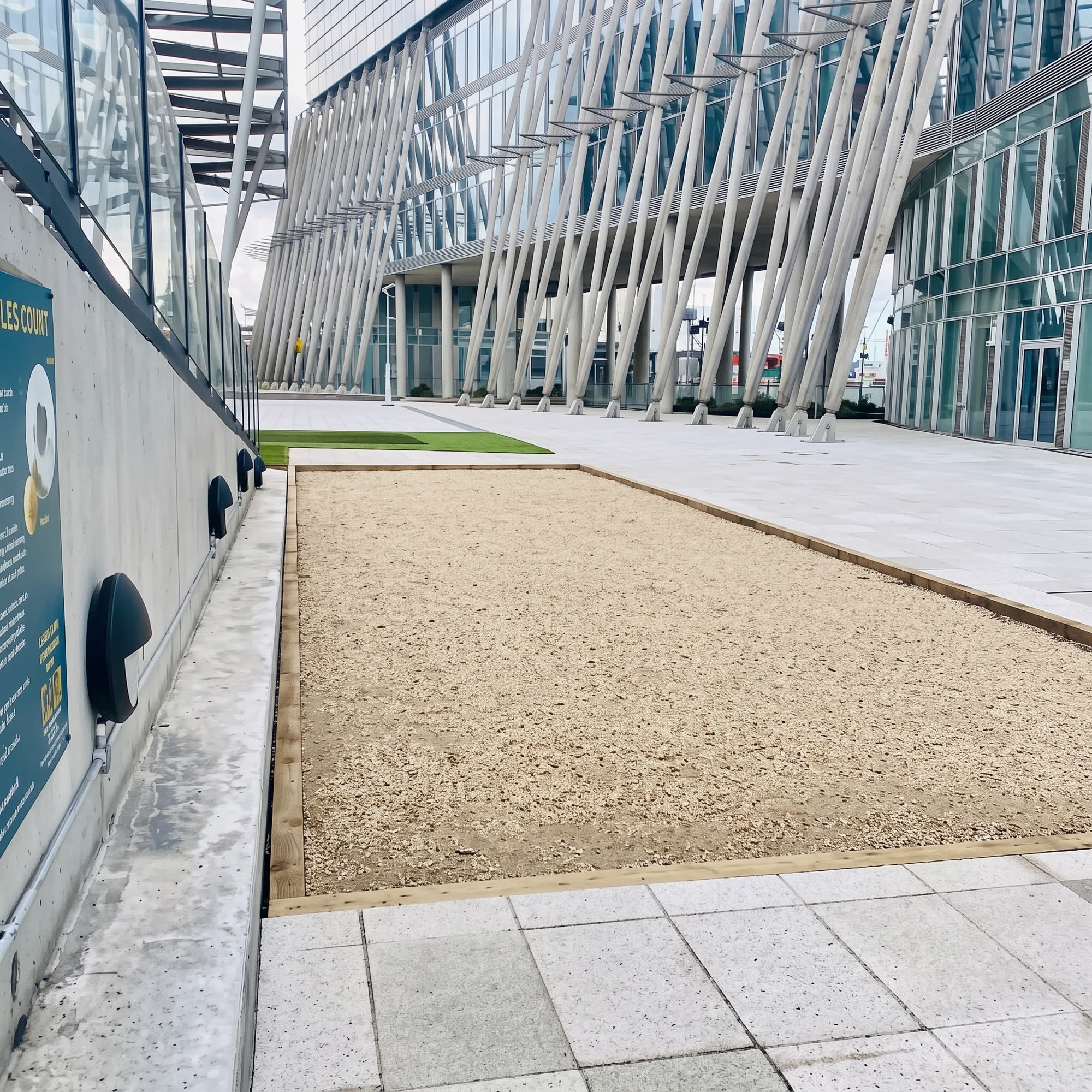 The boules court at Elmpark Green